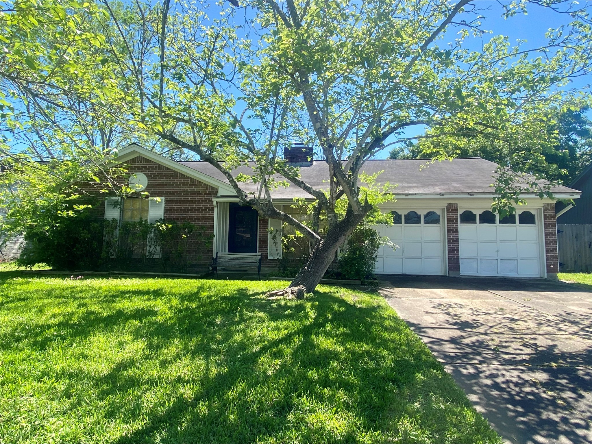 2107 Williamsburg Court S League City TX 77573