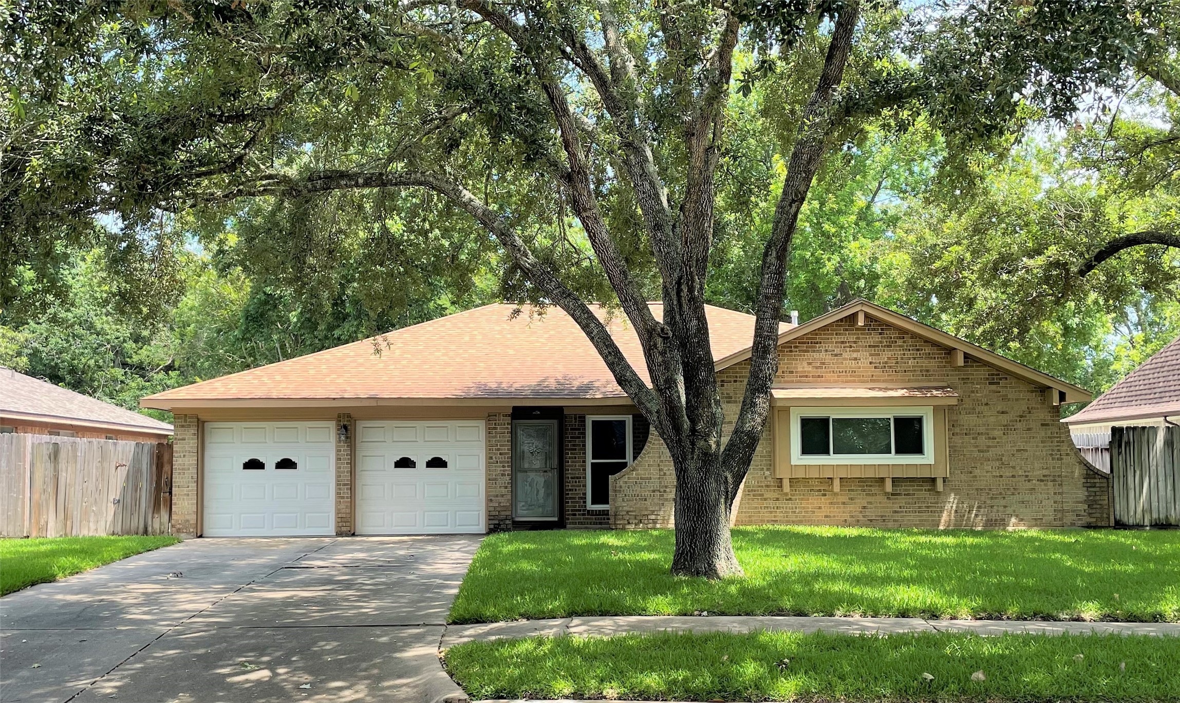 5105 Rockland Drive Pearland TX 77584