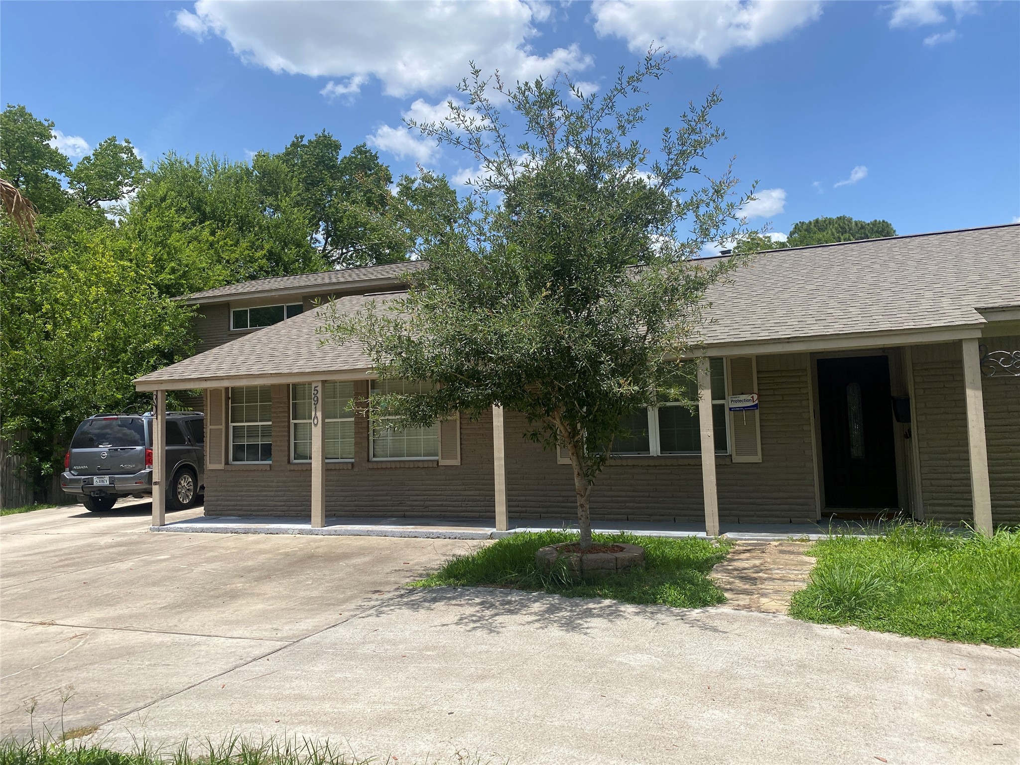 5910 Fontenelle Drive Houston TX 77035