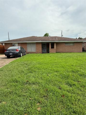 4830 Teton Street Houston TX 77033