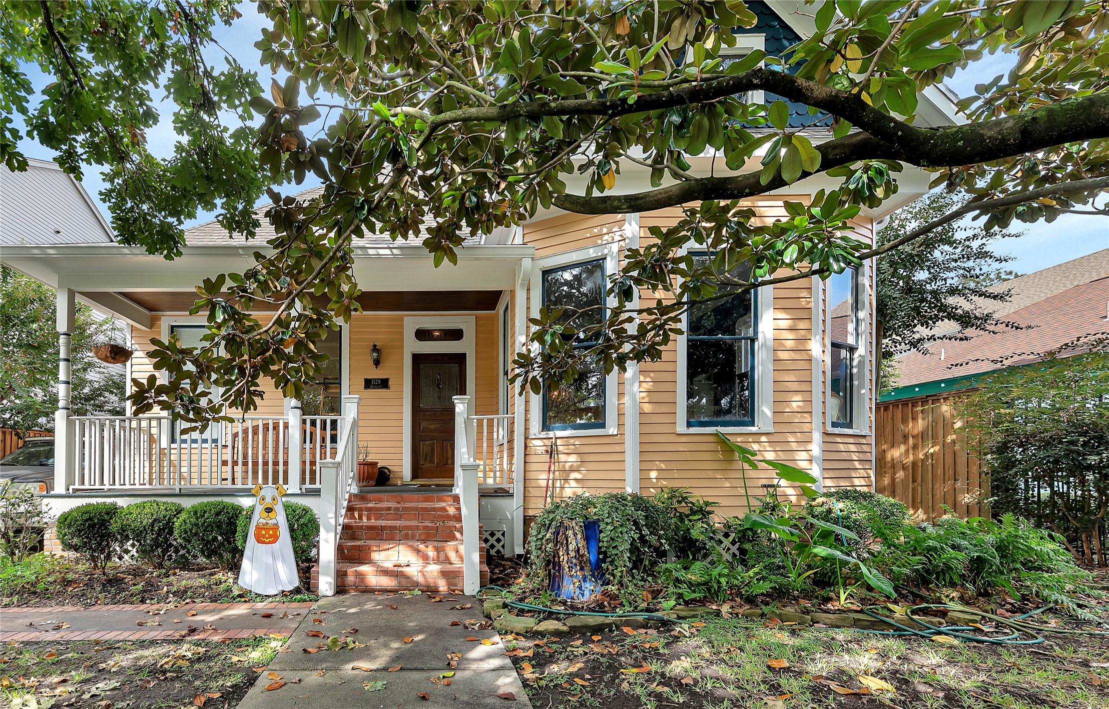 1129 Arlington Street Houston TX 77008