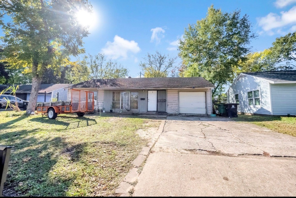 5810 Southgood Street Houston TX 77033