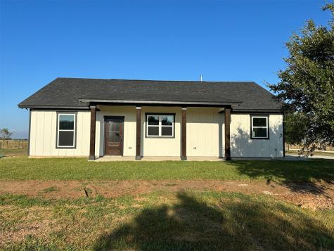 28300 County Road 21 Damon TX 77430