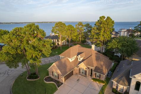 84 Sarasota Circle N Montgomery TX 77356