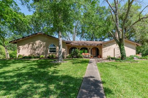 1001 Union Valley Drive Pearland TX 77581