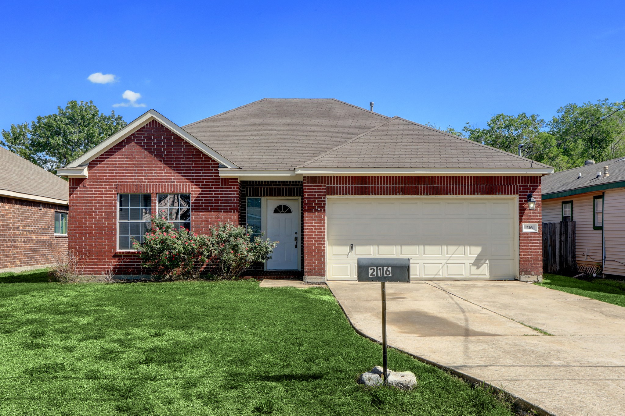 216 N 2nd Street La Porte TX 77571