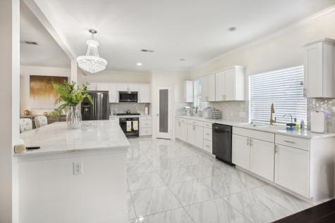6114 Spanish Oak Drive Pasadena TX 77505