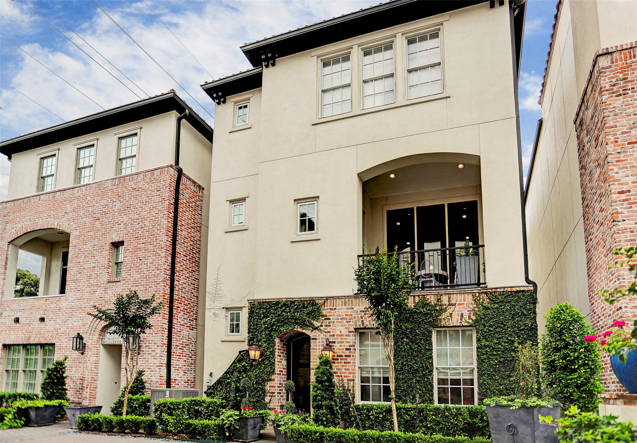 1152 Mosaico Lane Houston TX 77055