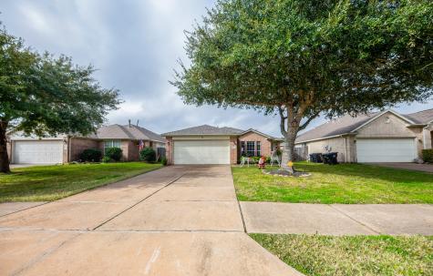 819 La Hacienda Drive Richmond TX 77406