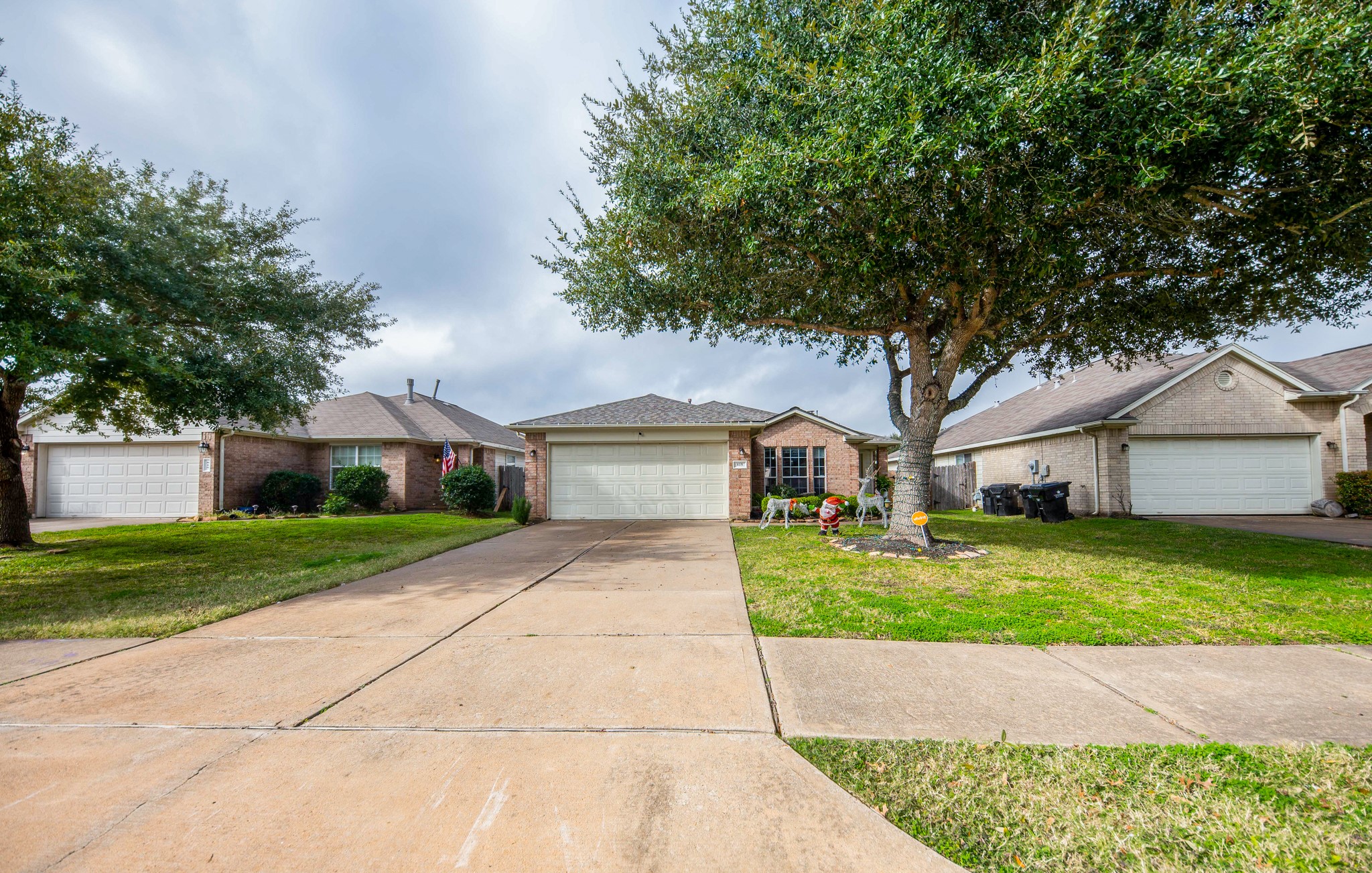 819 La Hacienda Drive Richmond TX 77406