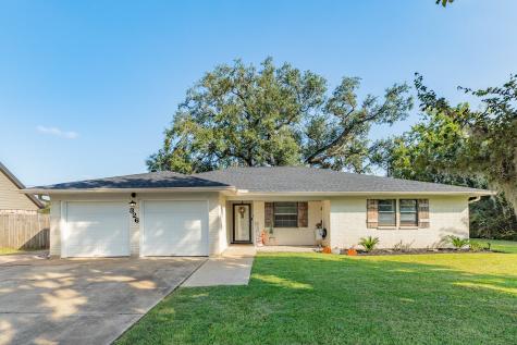 326 N Yaupon Street Richwood TX 77531