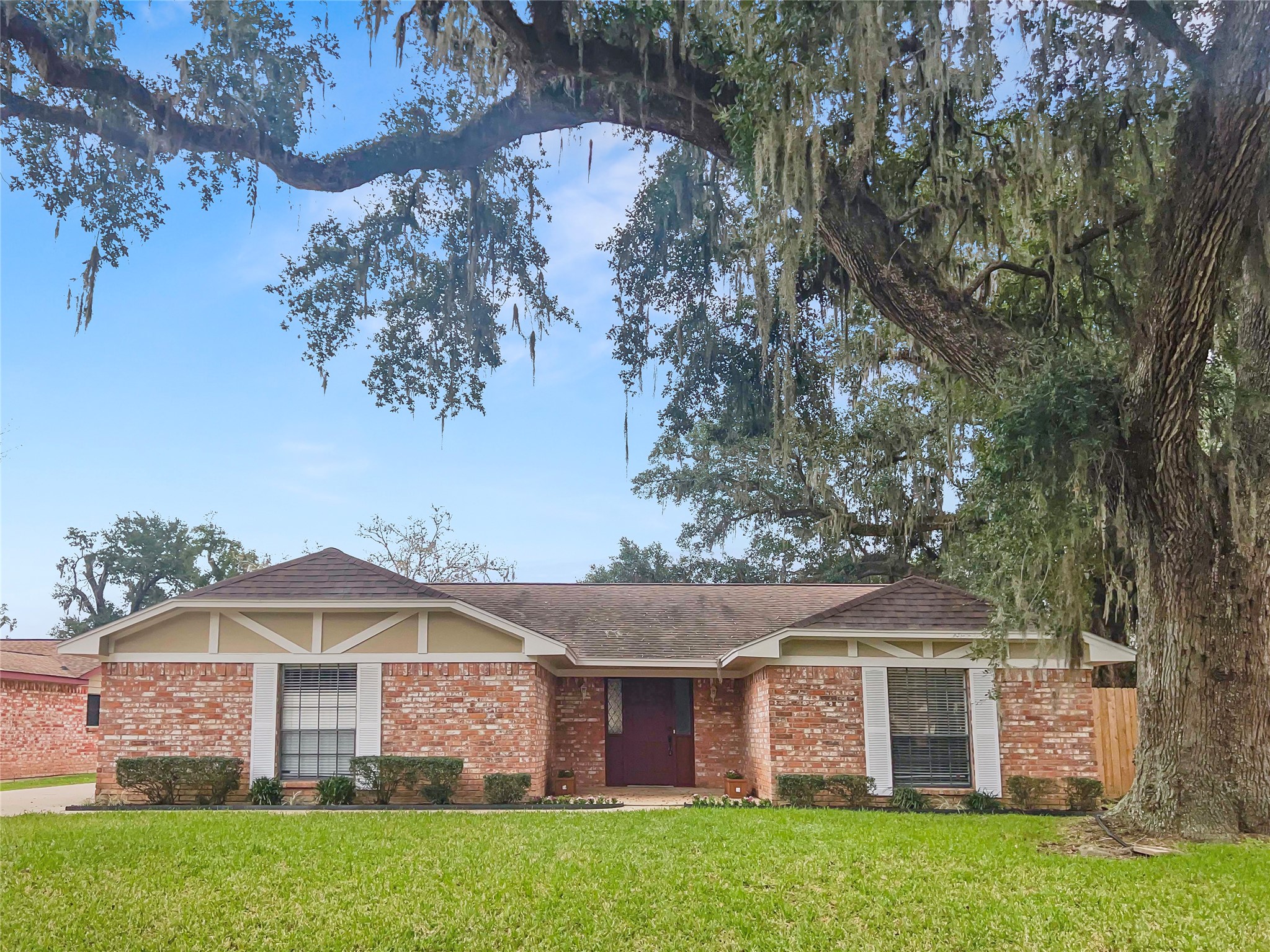115 Spanish Moss Lane Lake Jackson TX 77566