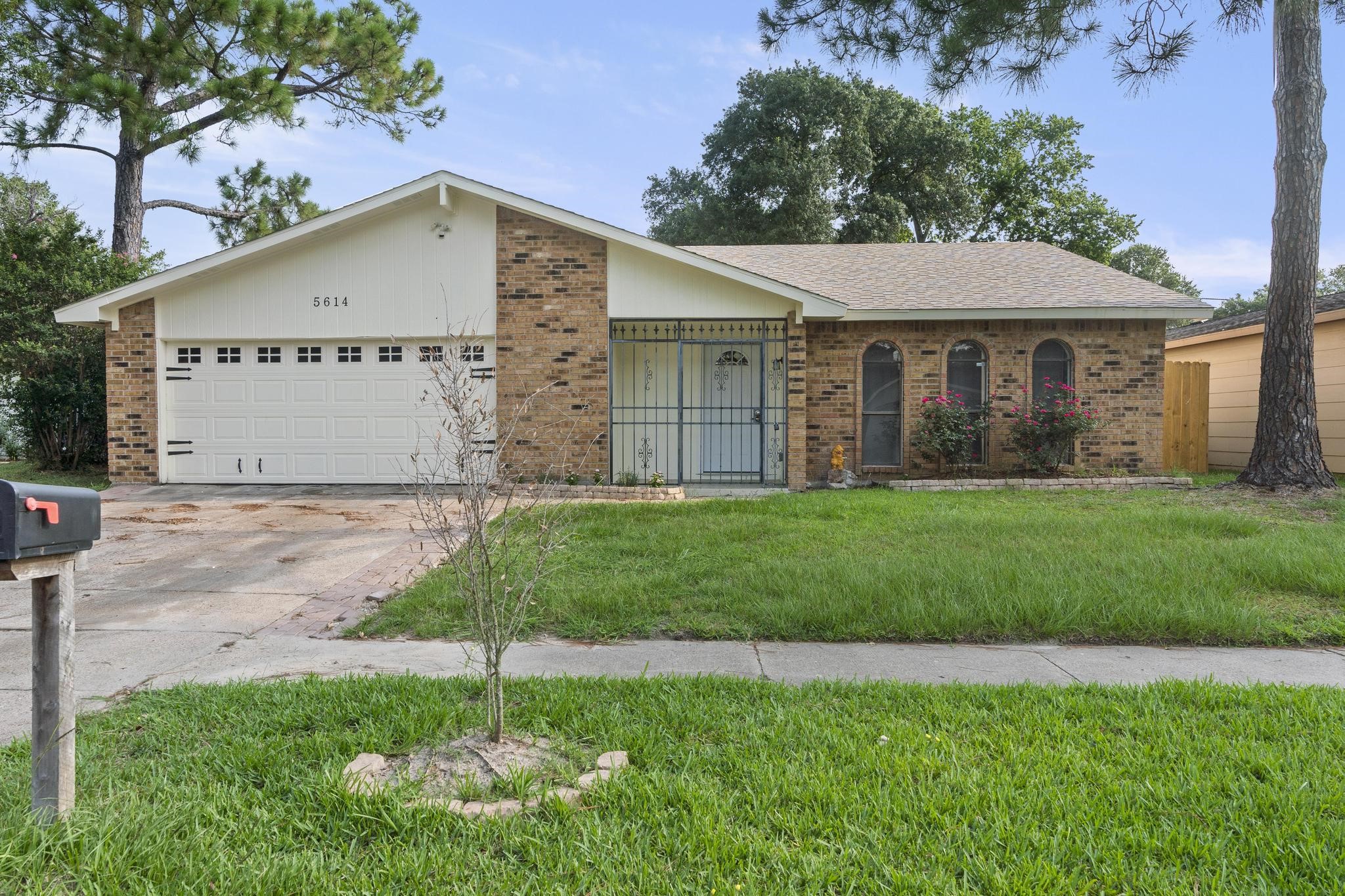 5614 Hickory Forest Drive Houston TX 77088