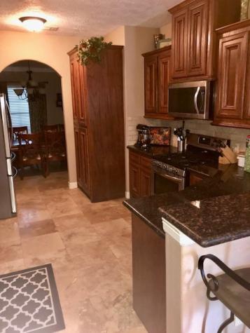 1803 Lafayette Lane Cove TX 77523