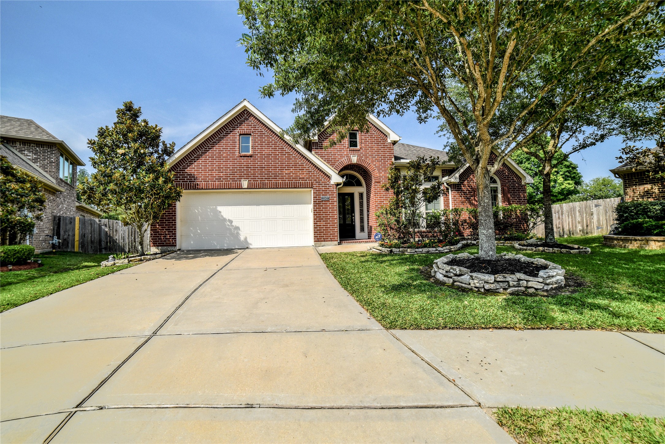 13501 Silent Walk Drive Pearland TX 77584