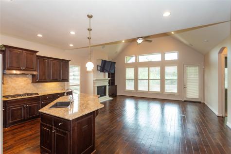 75 Floral Hills Lane Fulshear TX 77441
