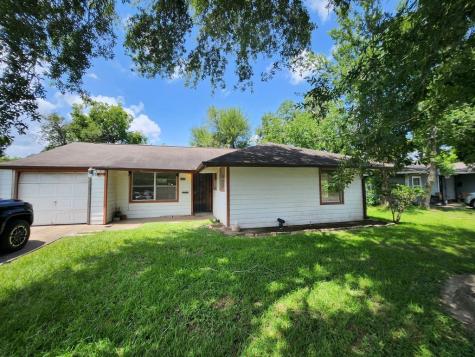 5535 Flamingo Drive Houston TX 77033
