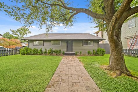 2052 Columbia Street Houston TX 77008