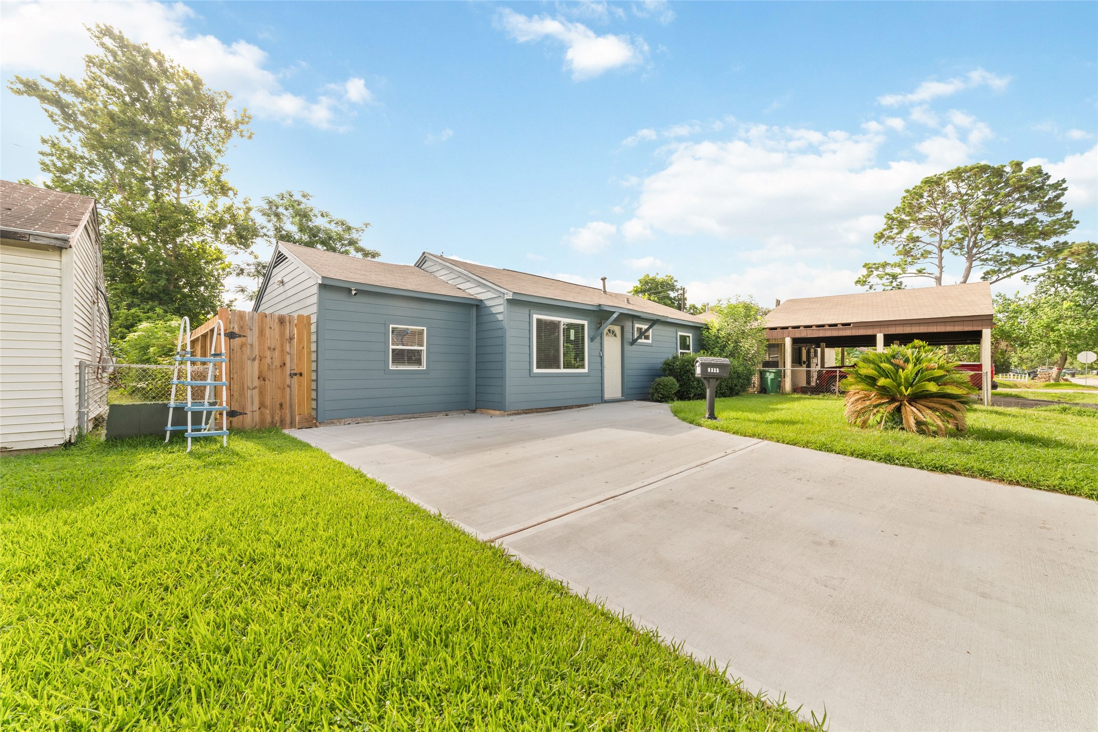 9333 Fairland Drive Houston TX 77051