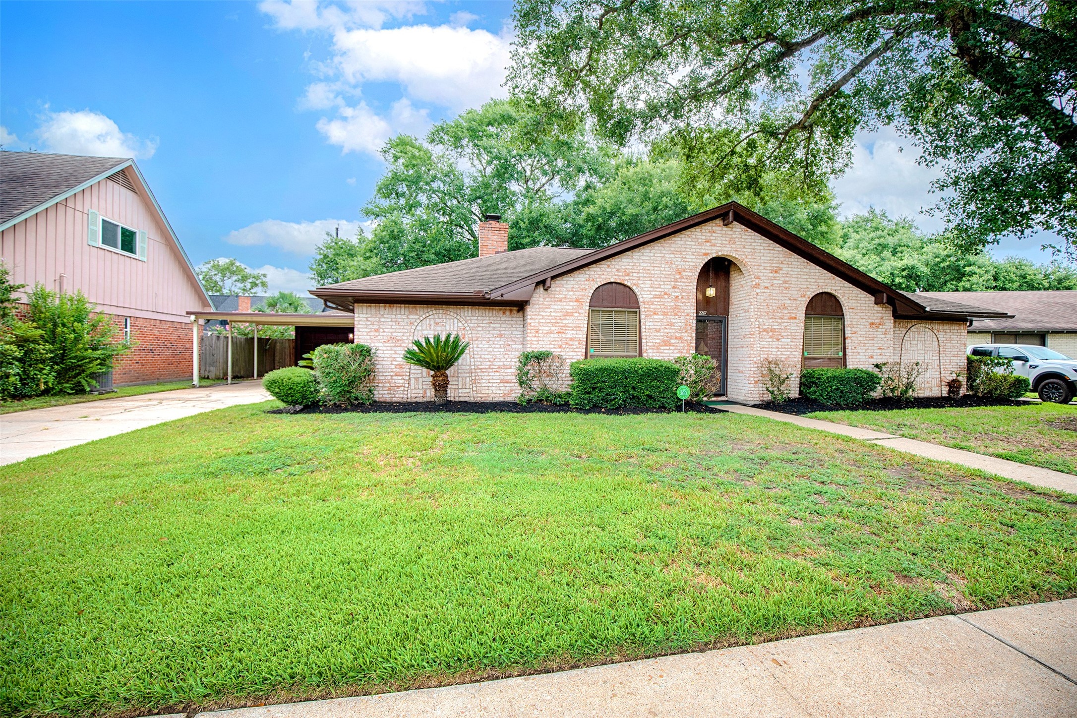 2207 N Memorial Court Pasadena TX 77502