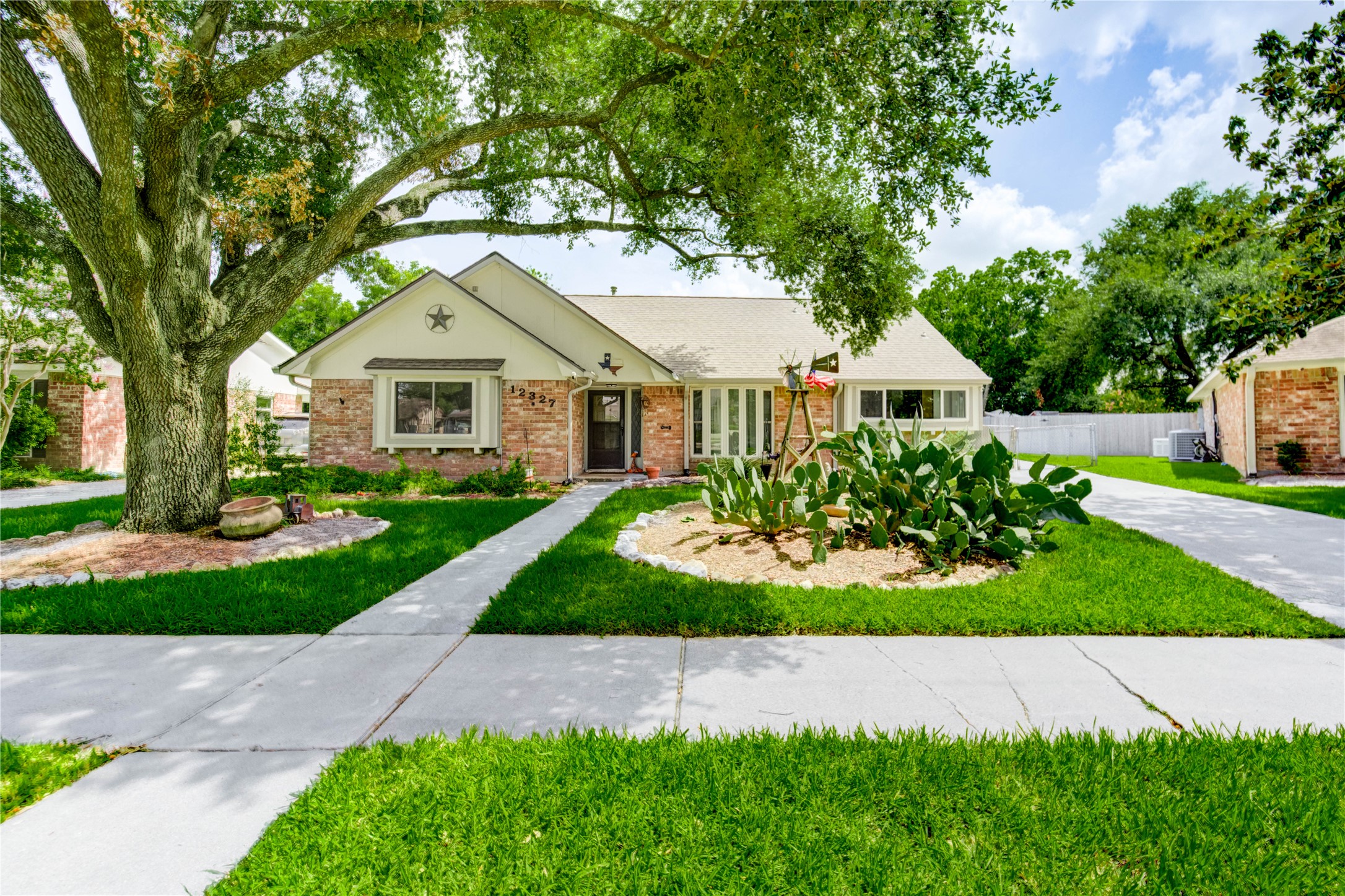 12327 Meadowhollow Drive Meadows Place TX 77477