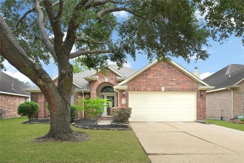 1815 Gillingham Way Pasadena TX 77504