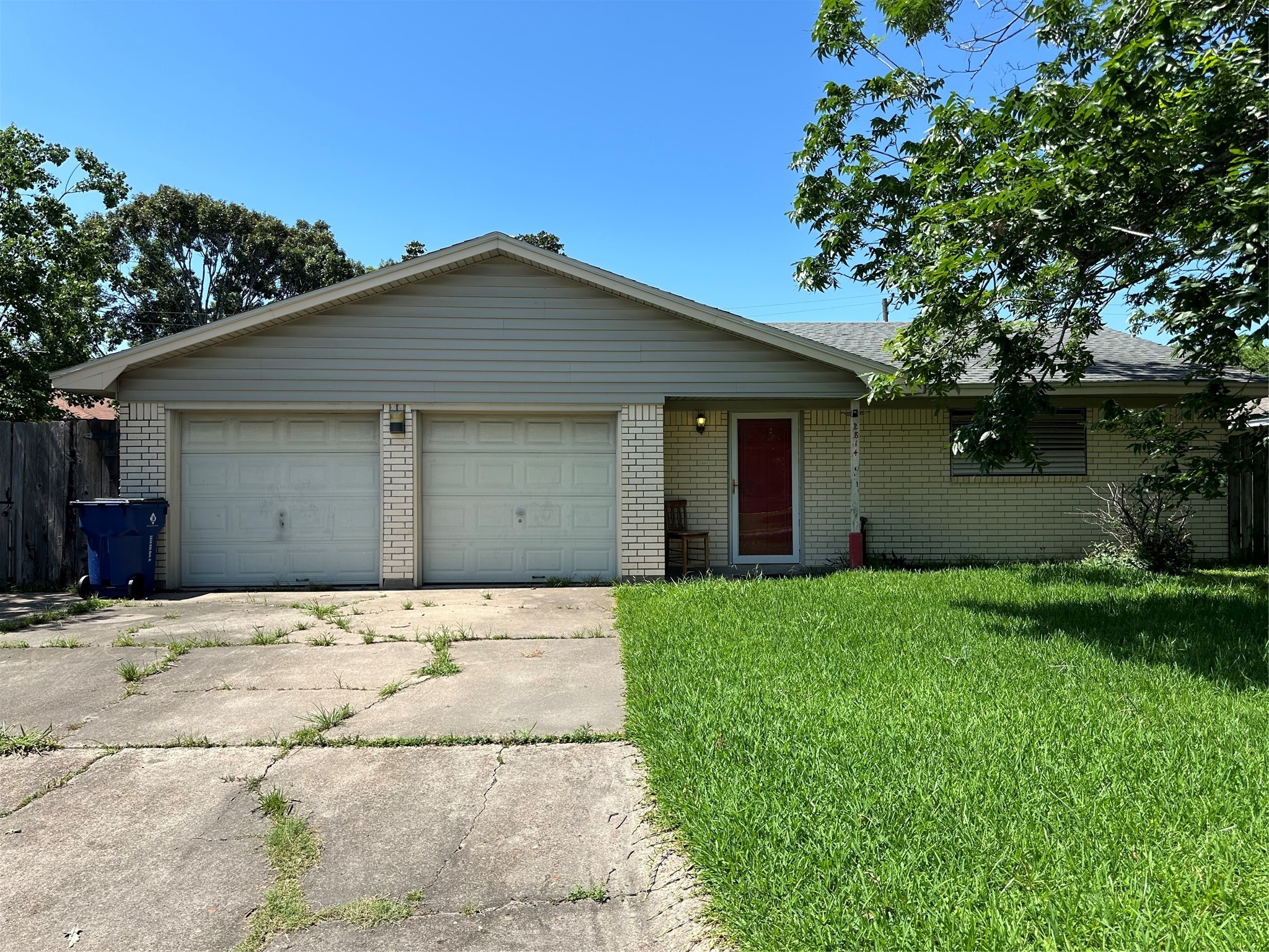 2814 6th Avenue N Texas City TX 77590