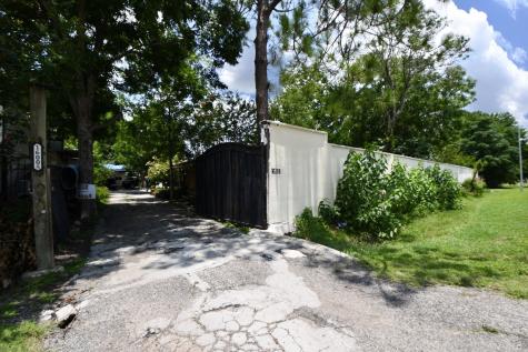 16005 Old Richmond Road Sugar Land TX 77498
