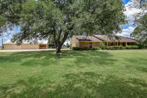 4240 Johnston Road Wallis TX 77485