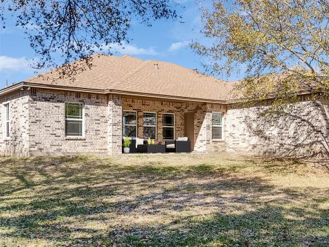 2832 Golden Avenue Bay City TX 77414