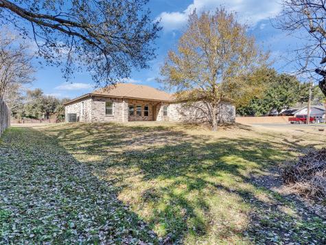 2832 Golden Avenue Bay City TX 77414