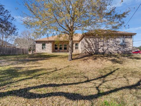 2832 Golden Avenue Bay City TX 77414