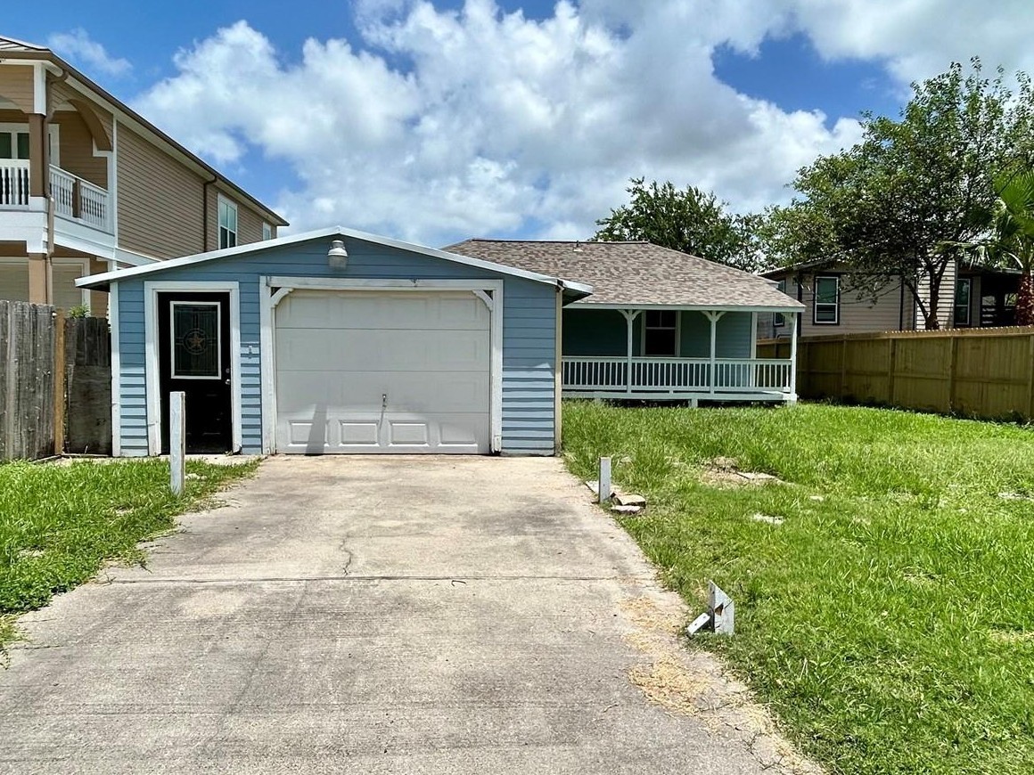 1133 9th Street Dickinson TX 77539
