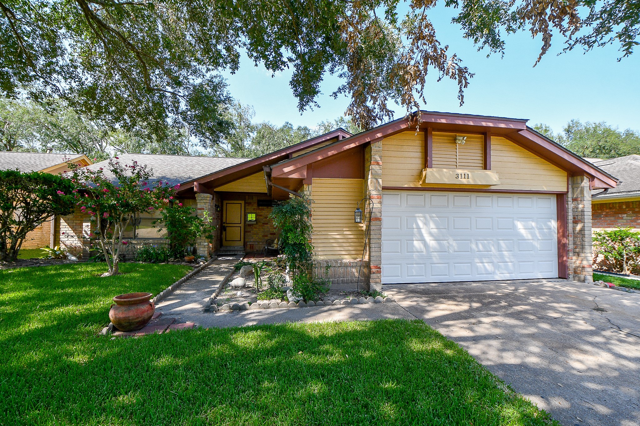 3111 The Highlands Drive Sugar Land TX 77478
