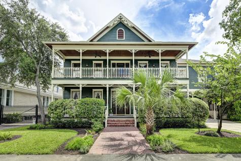 1412 Harvard Street Houston TX 77008