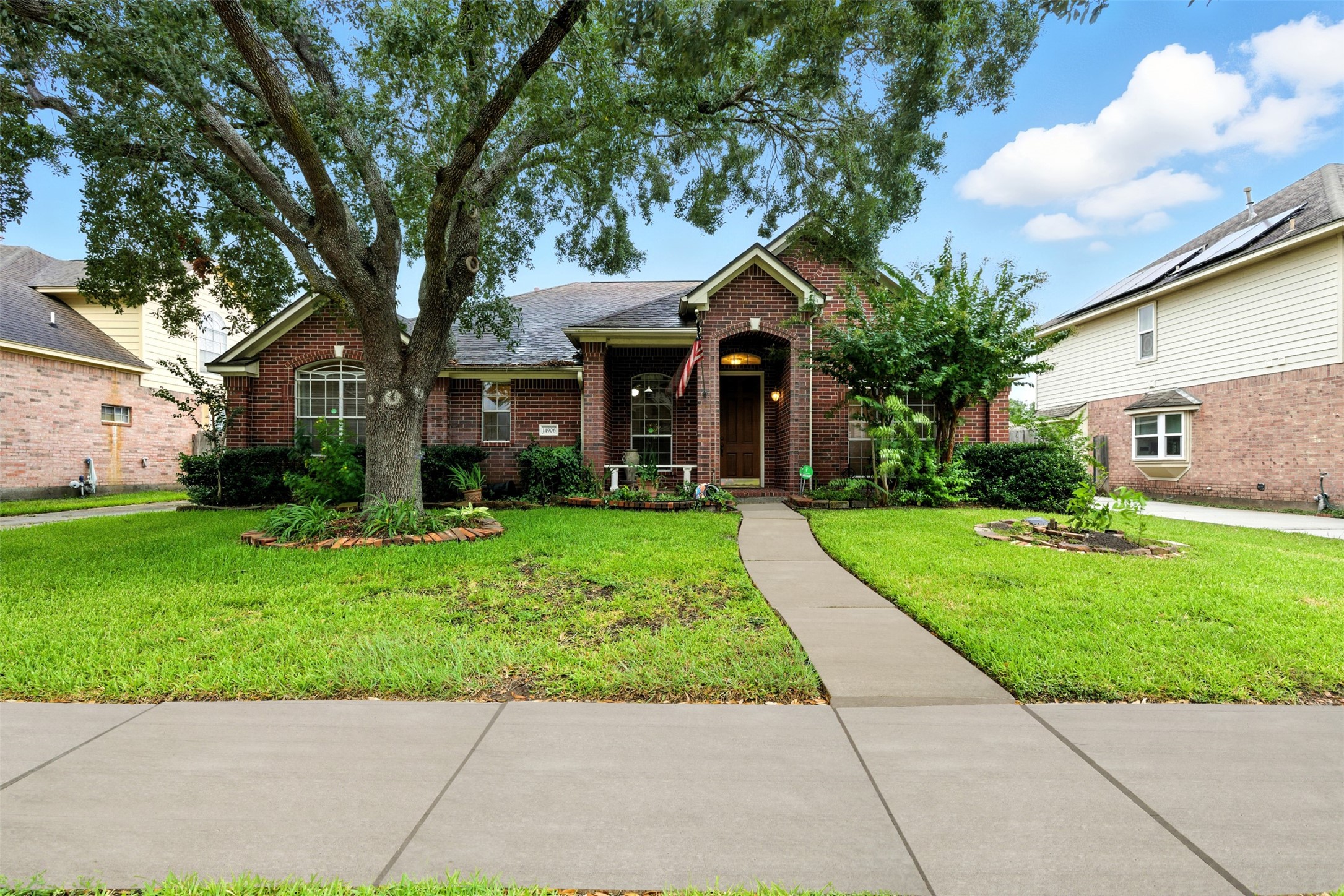 14906 Armitage Lane Sugar Land TX 77498