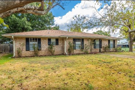600 N Bailey Street Mexia TX 76667