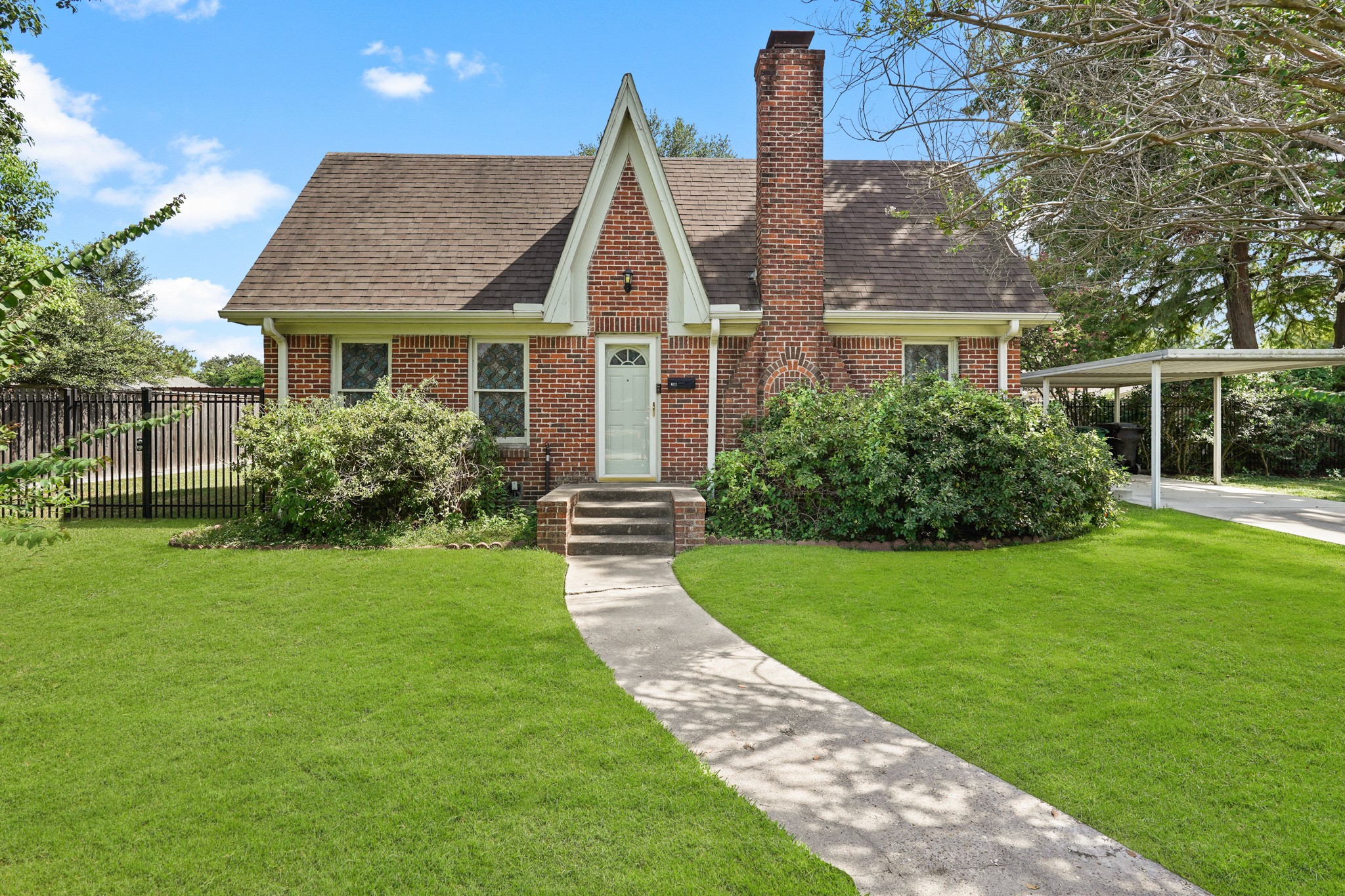 602 Eleanor Street Houston TX 77009