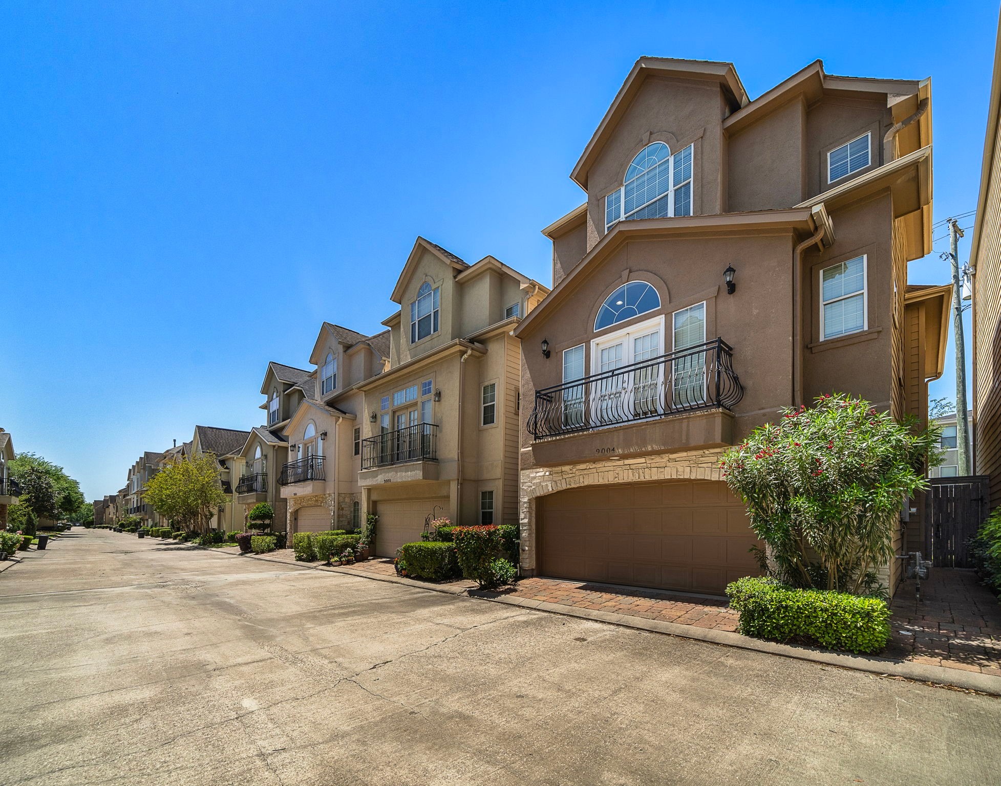 9004 Harbor Hills Drive Houston TX 77054