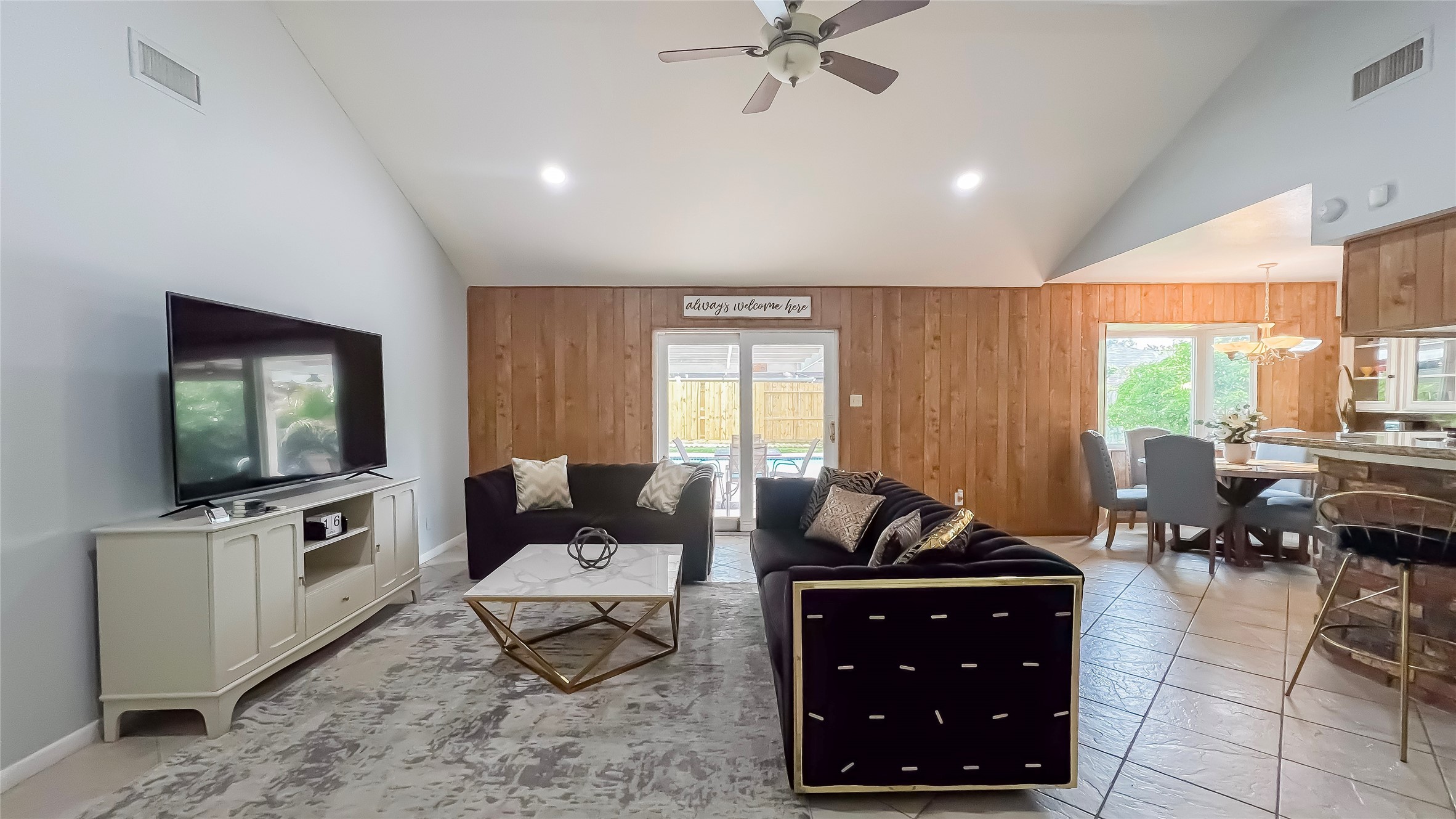12027 Tanager Street Houston TX 77072