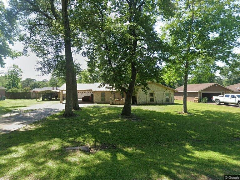 16 River Oaks Street Dayton TX 77535