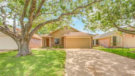 144 Coffee Lane Lake Jackson TX 77566