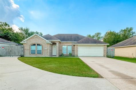 113 W Shreck Street Baytown TX 77520