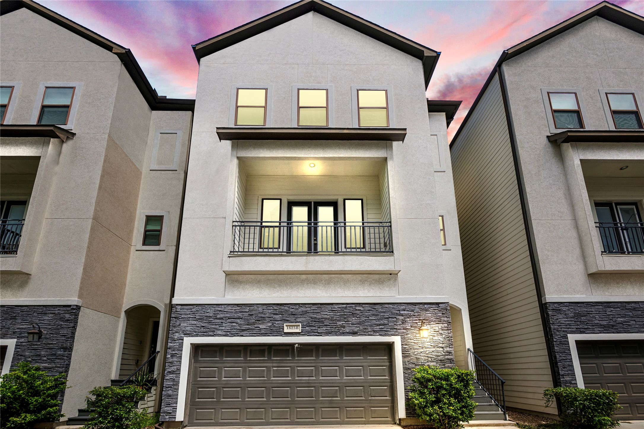 1625 W 23rd Street B Houston TX 77008