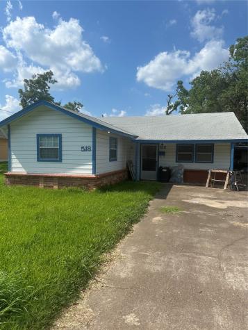 518 Cobb Street Clute TX 77531