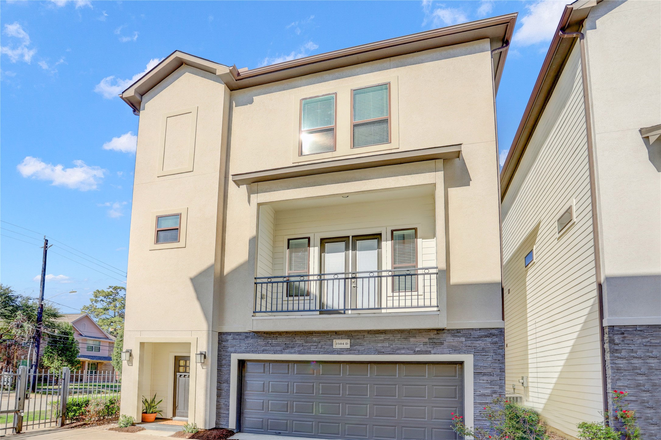 2504 Beall Street D Houston TX 77008