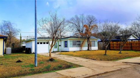 5615 Sweetbriar Street Houston TX 77017