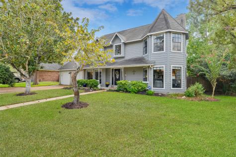 2405 S Mission Circle Friendswood TX 77546
