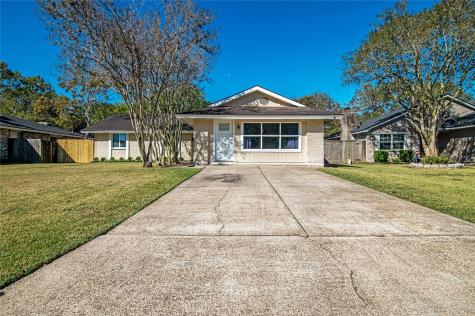 4426 Saffron Lane Friendswood TX 77546