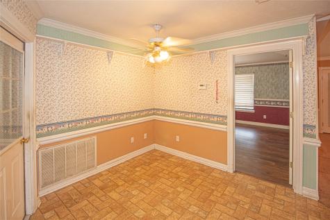 1300 W Church Street 12 Livingston TX 77351